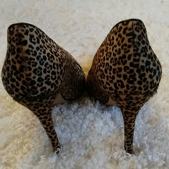 Leopard Pump - Picture 5 of 6